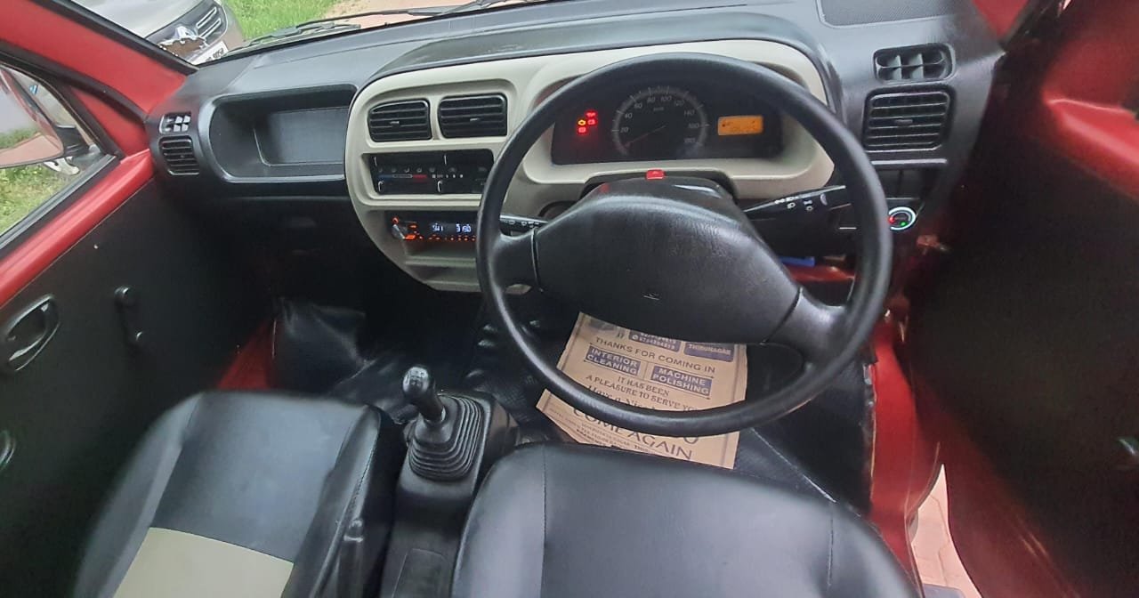 Maruti Suzuki Eeco 5 Seter