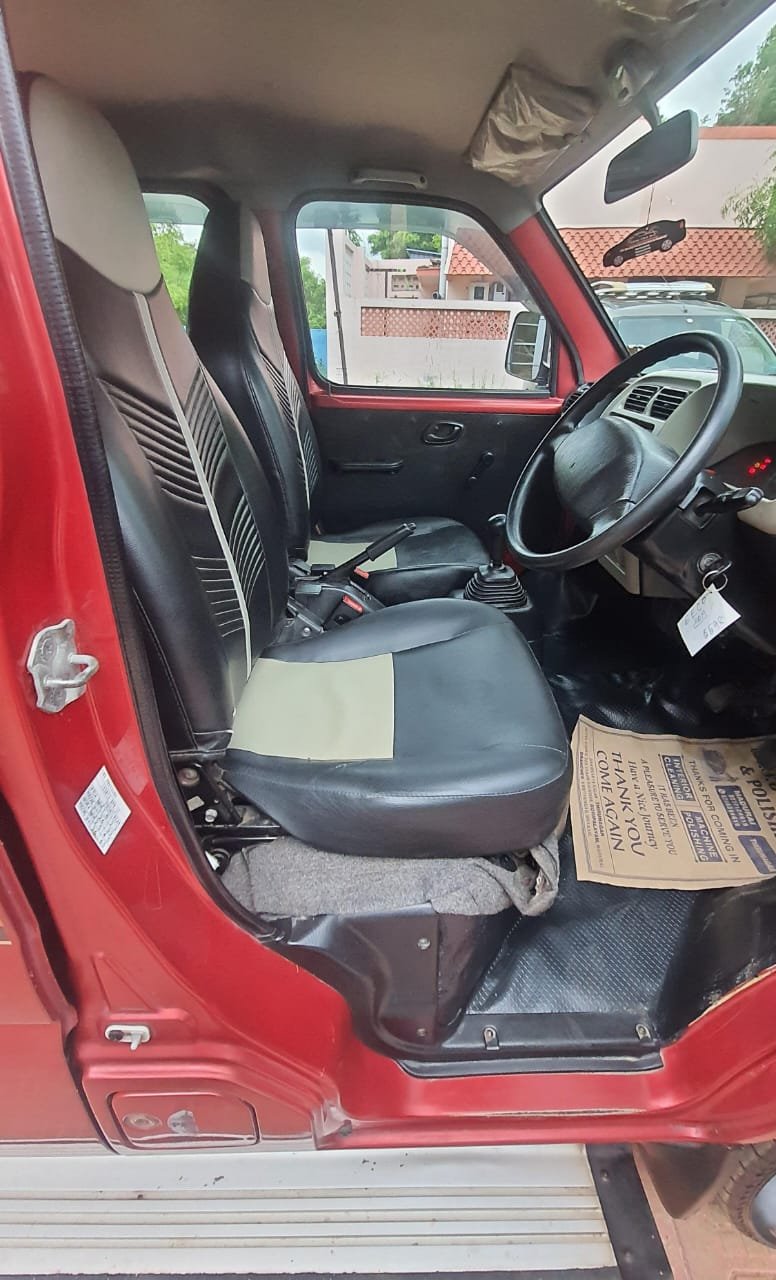 Maruti Suzuki Eeco 5 Seter