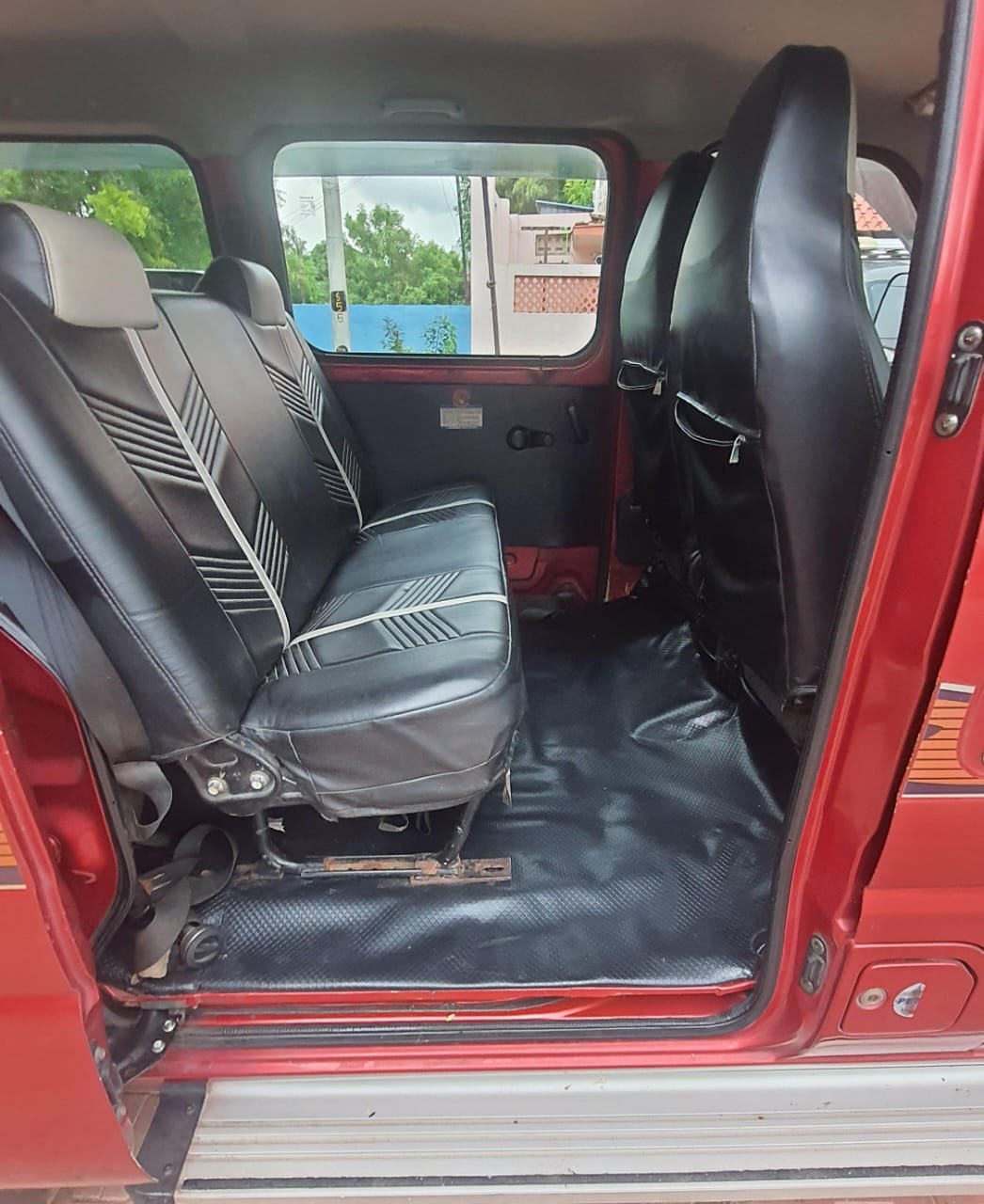 Maruti Suzuki Eeco 5 Seter