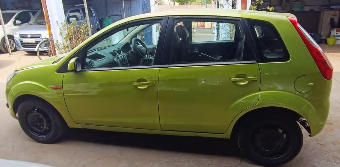 Ford Figo Zxi