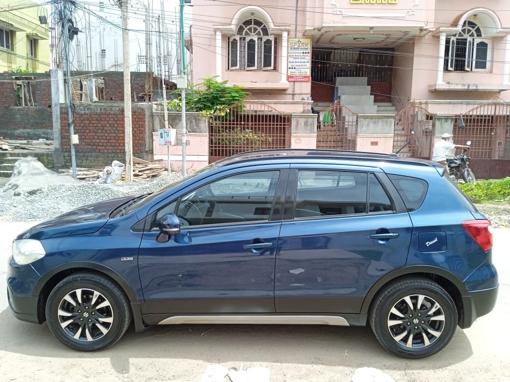 Maruti Suzuki S Cross Smart Hybrid Zeta
