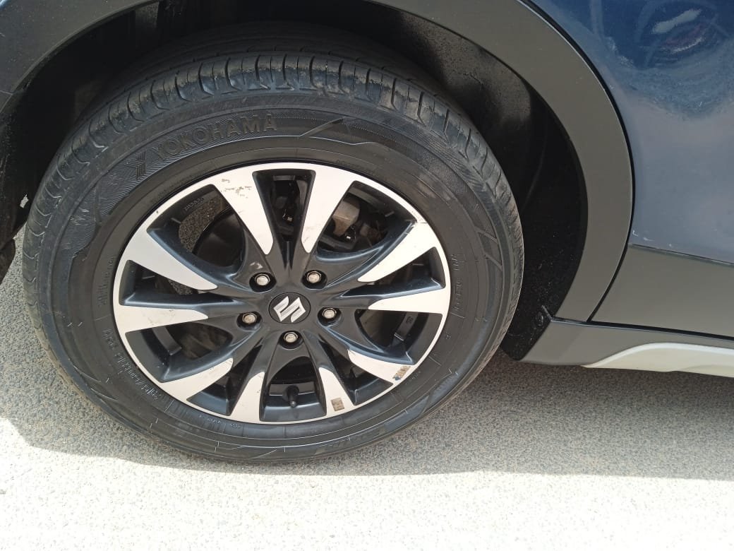 Maruti Suzuki S Cross Smart Hybrid Zeta