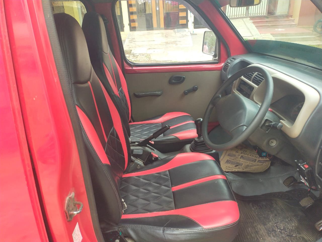 Maruti Suzuki Eeco 5 Seter