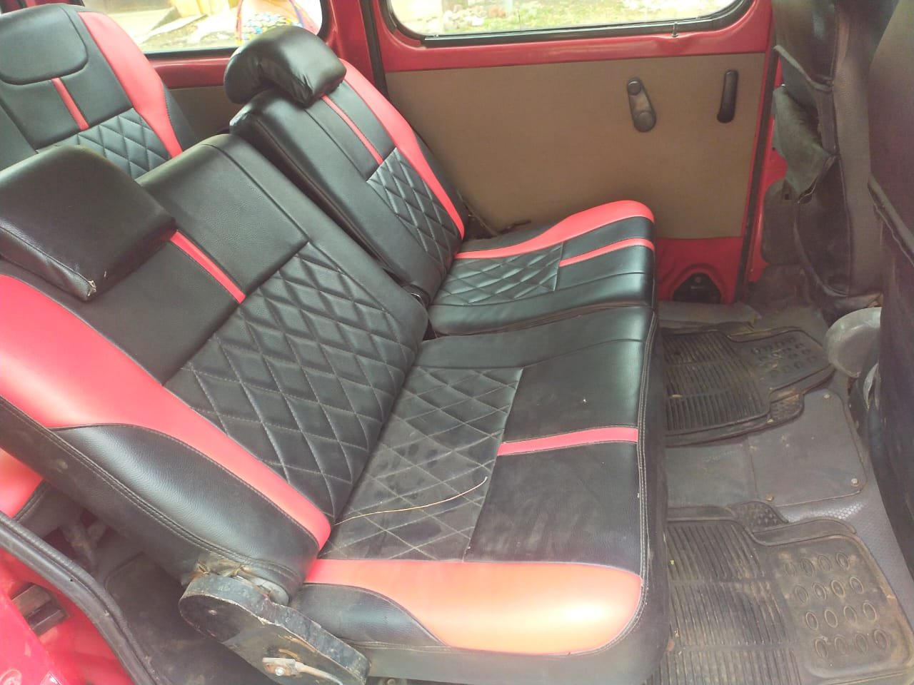 Maruti Suzuki Eeco 5 Seter