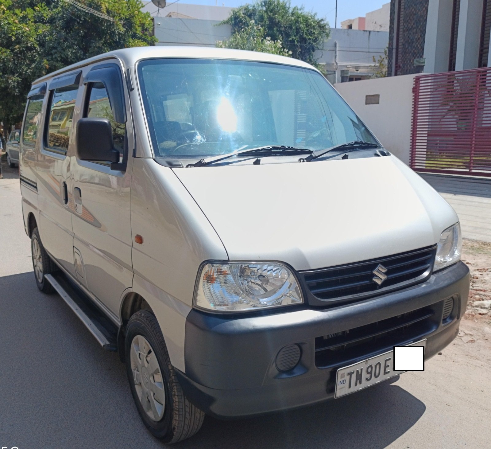 Maruti Suzuki Eeco 5 Seter