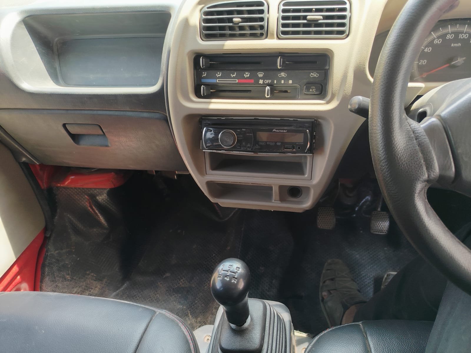 Maruti Suzuki Eeco 5 Seter