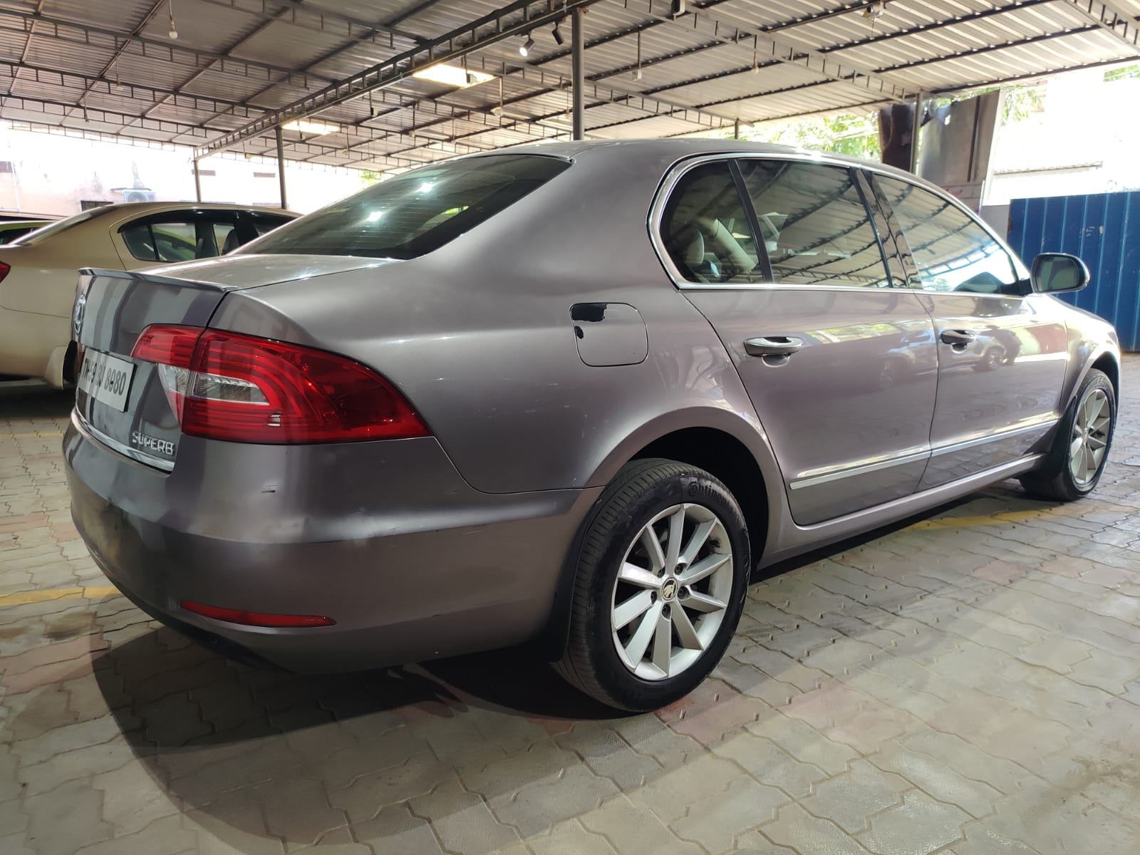 Skoda Superb 1.8 Elegance