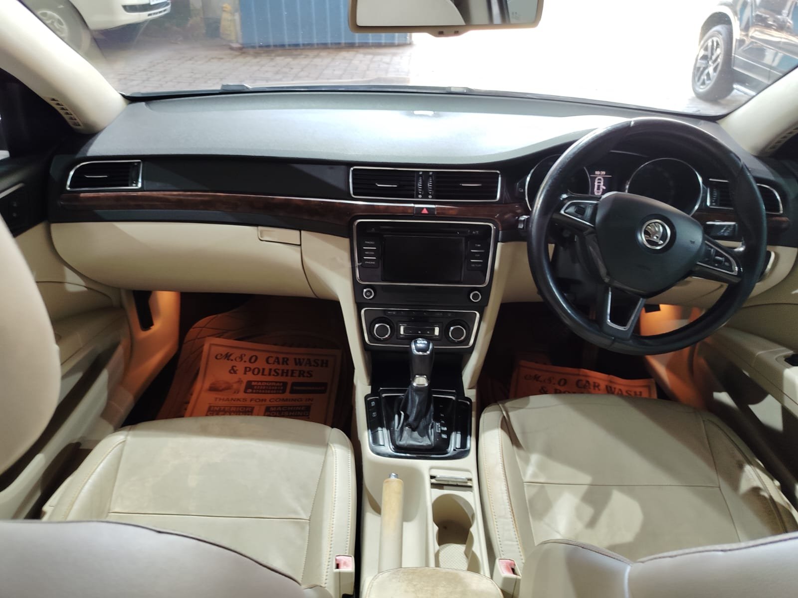 Skoda Superb 1.8 Elegance