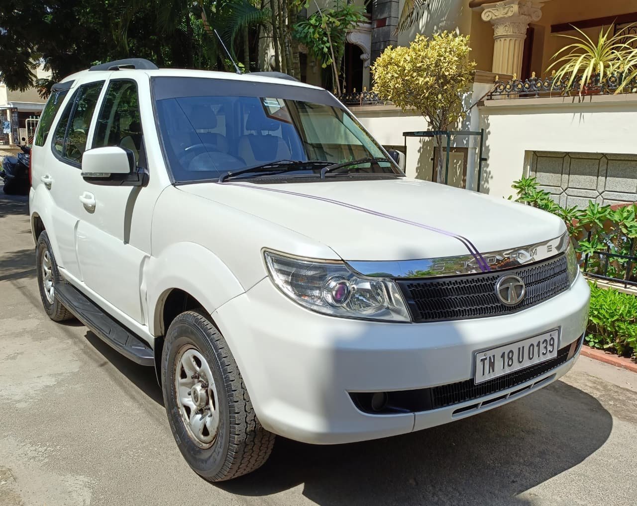 Tata Safari Storme Lx