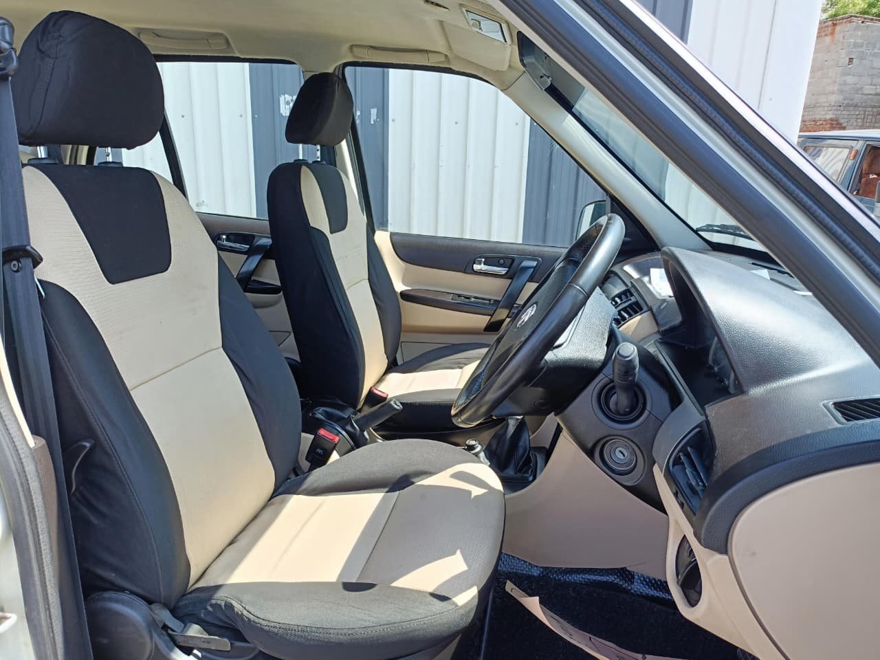 Tata Safari Storme Lx