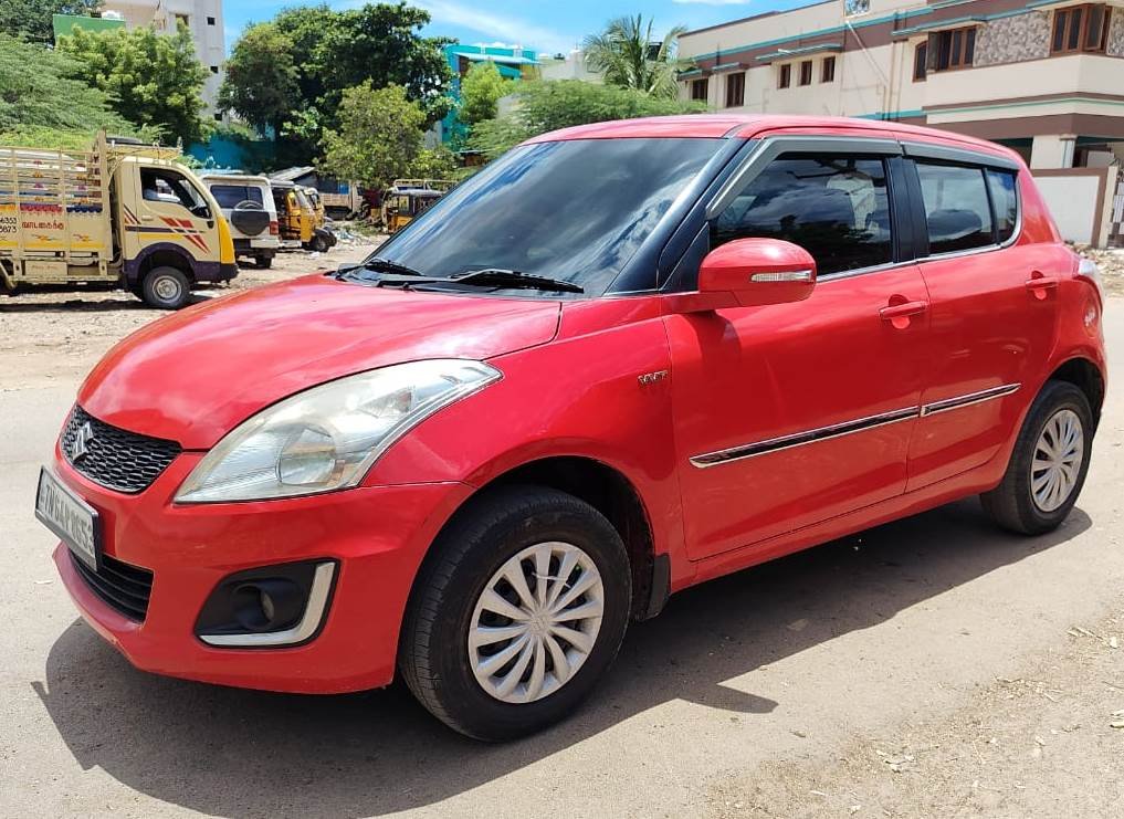 Maruti Suzuki Swift Vxi