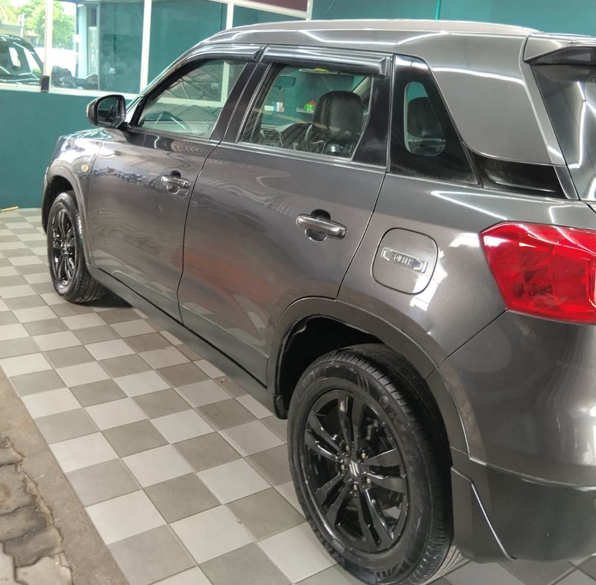 Maruti Suzuki Breeza Zdi