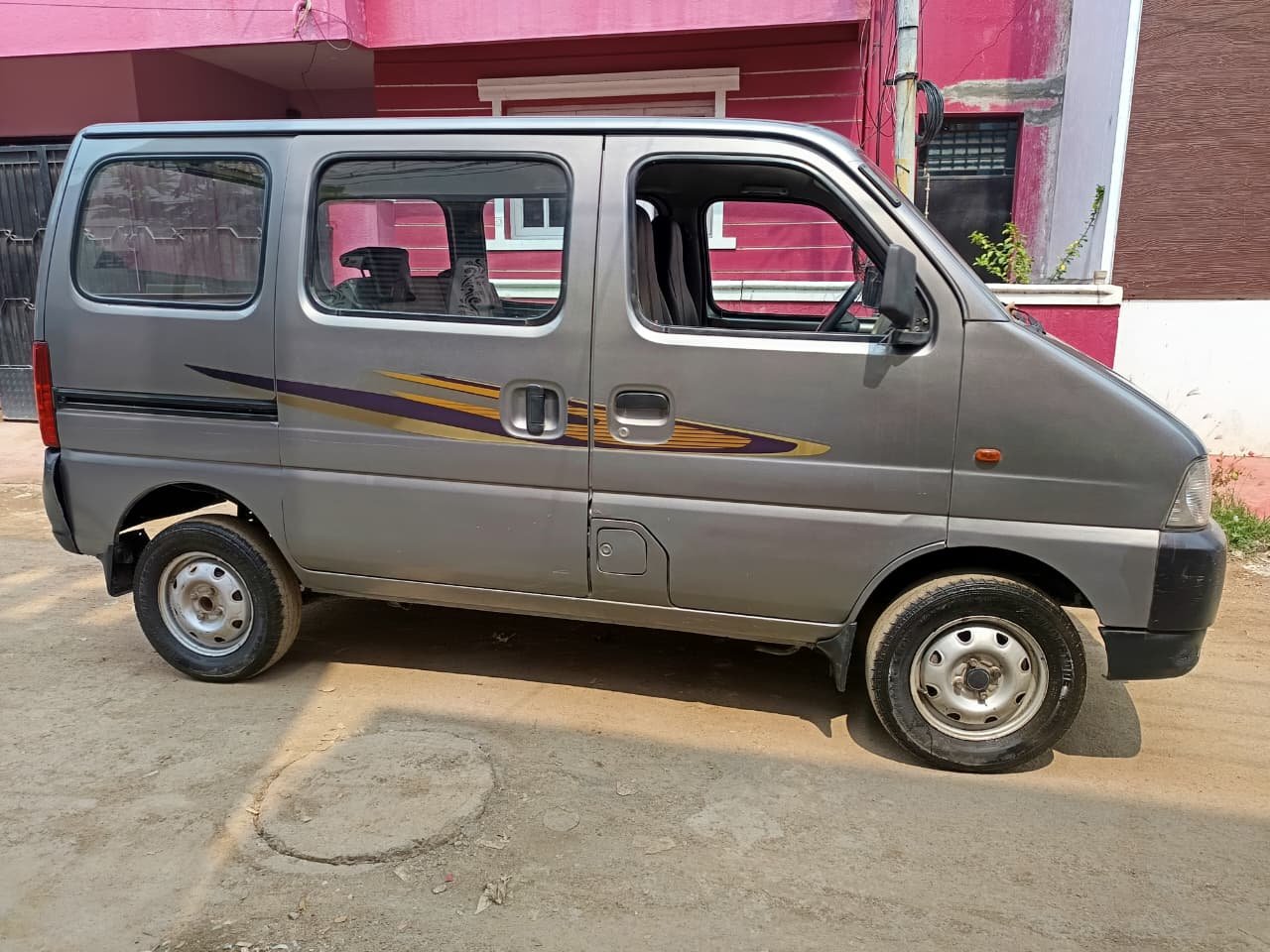Maruti Suzuki Eeco 5 Seter