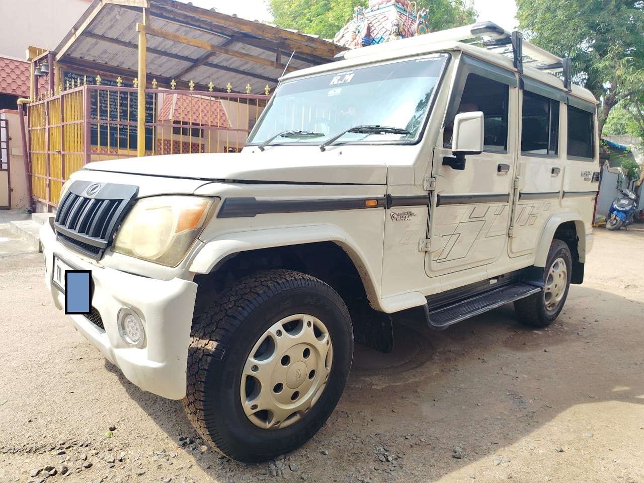 Mahindra Bolero Sle
