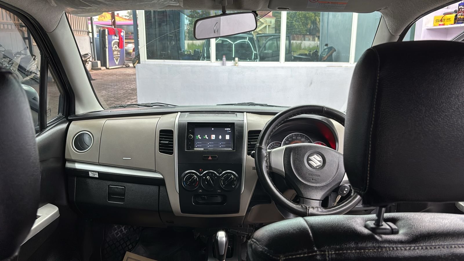 Maruti Suzuki Wagon R Vxi(o)