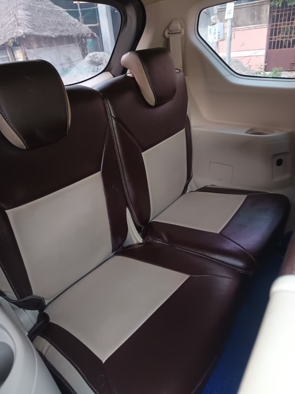 Maruti Suzuki Ertiga Vxi