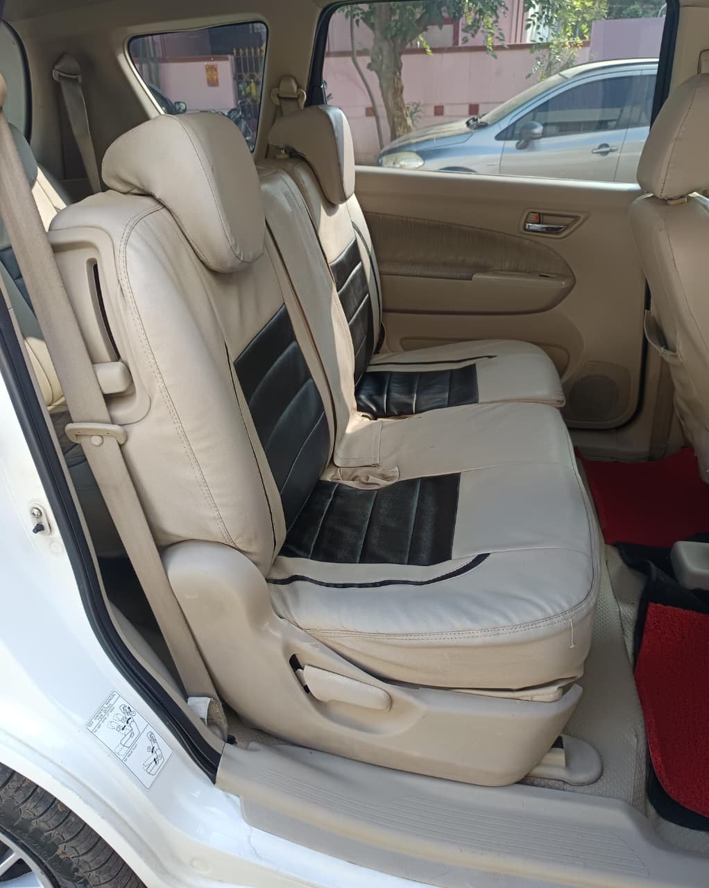 Maruti Suzuki Ertiga Vxi