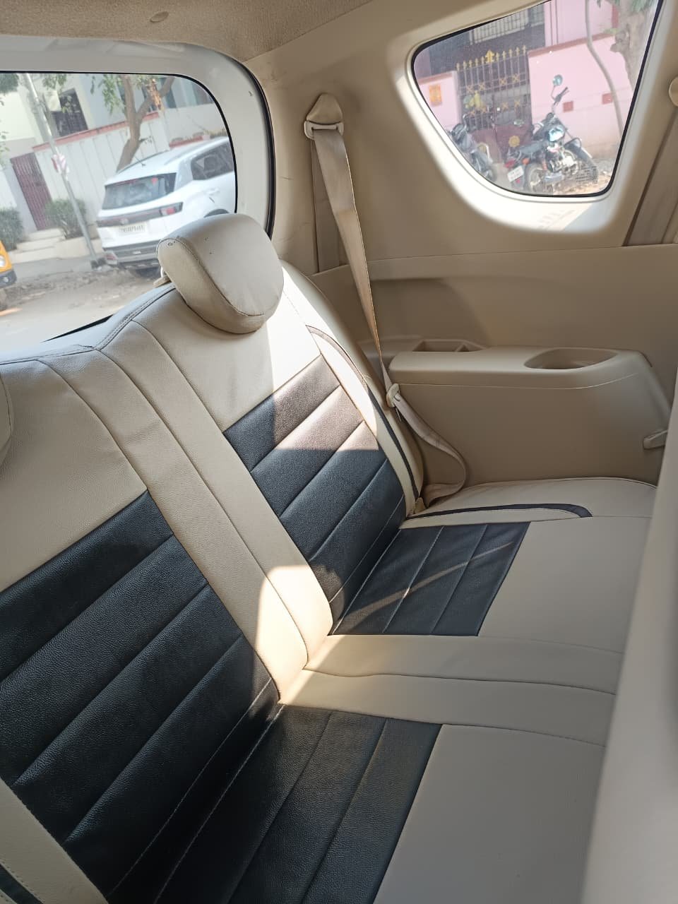 Maruti Suzuki Ertiga Vxi