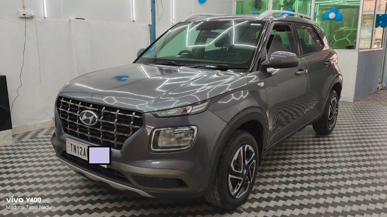 Hyundai Venue S Plus