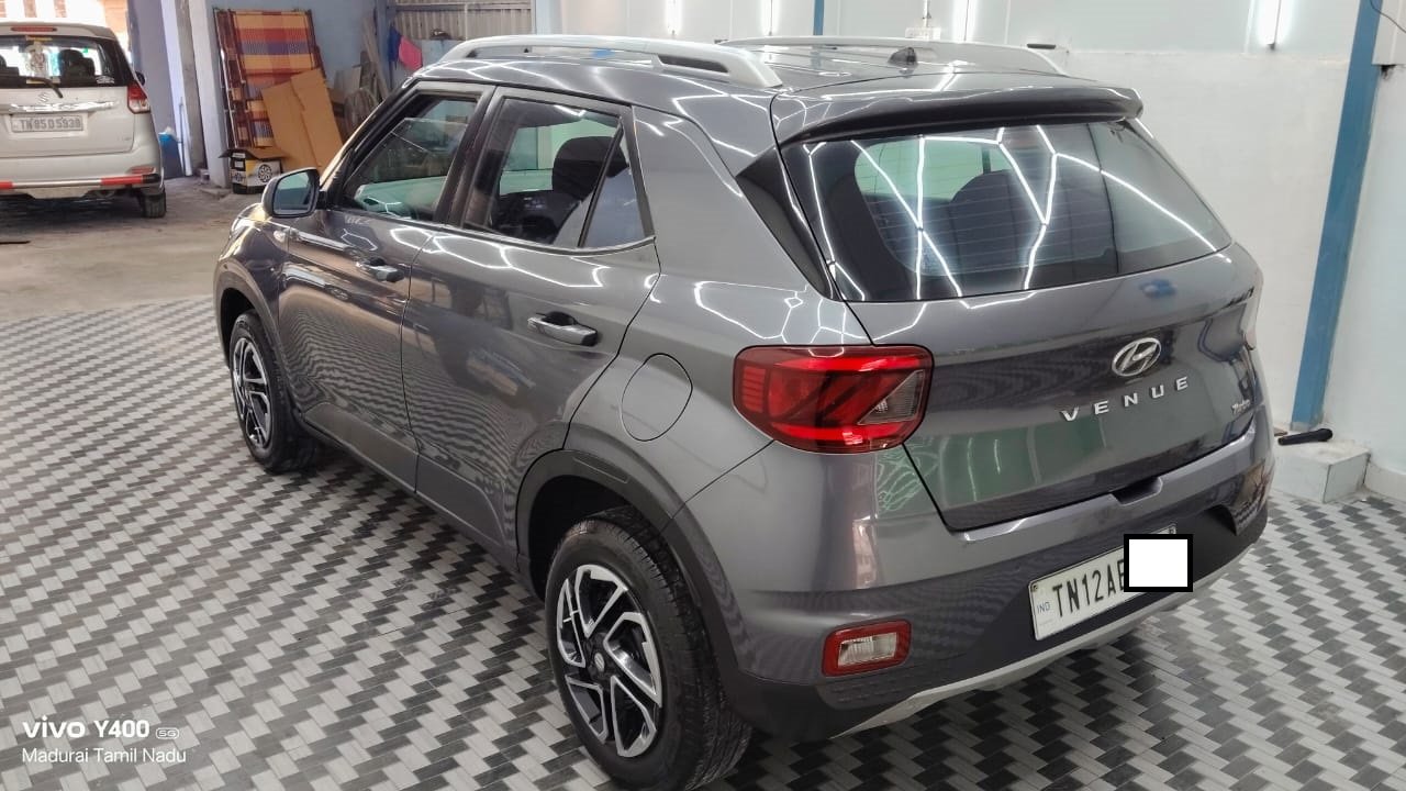 Hyundai Venue S Plus