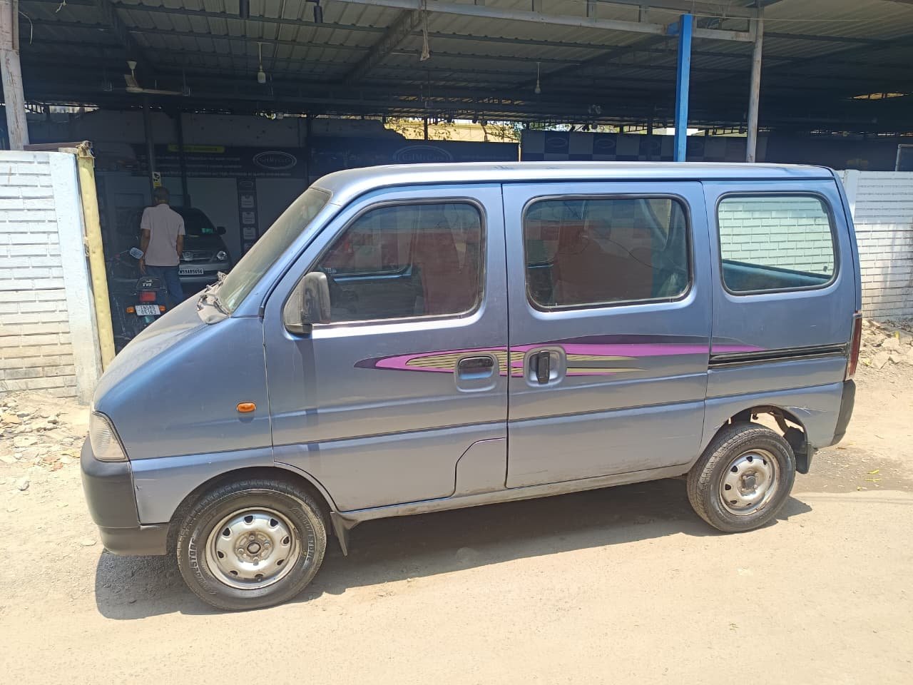 Maruti Suzuki Eeco 5 Seter