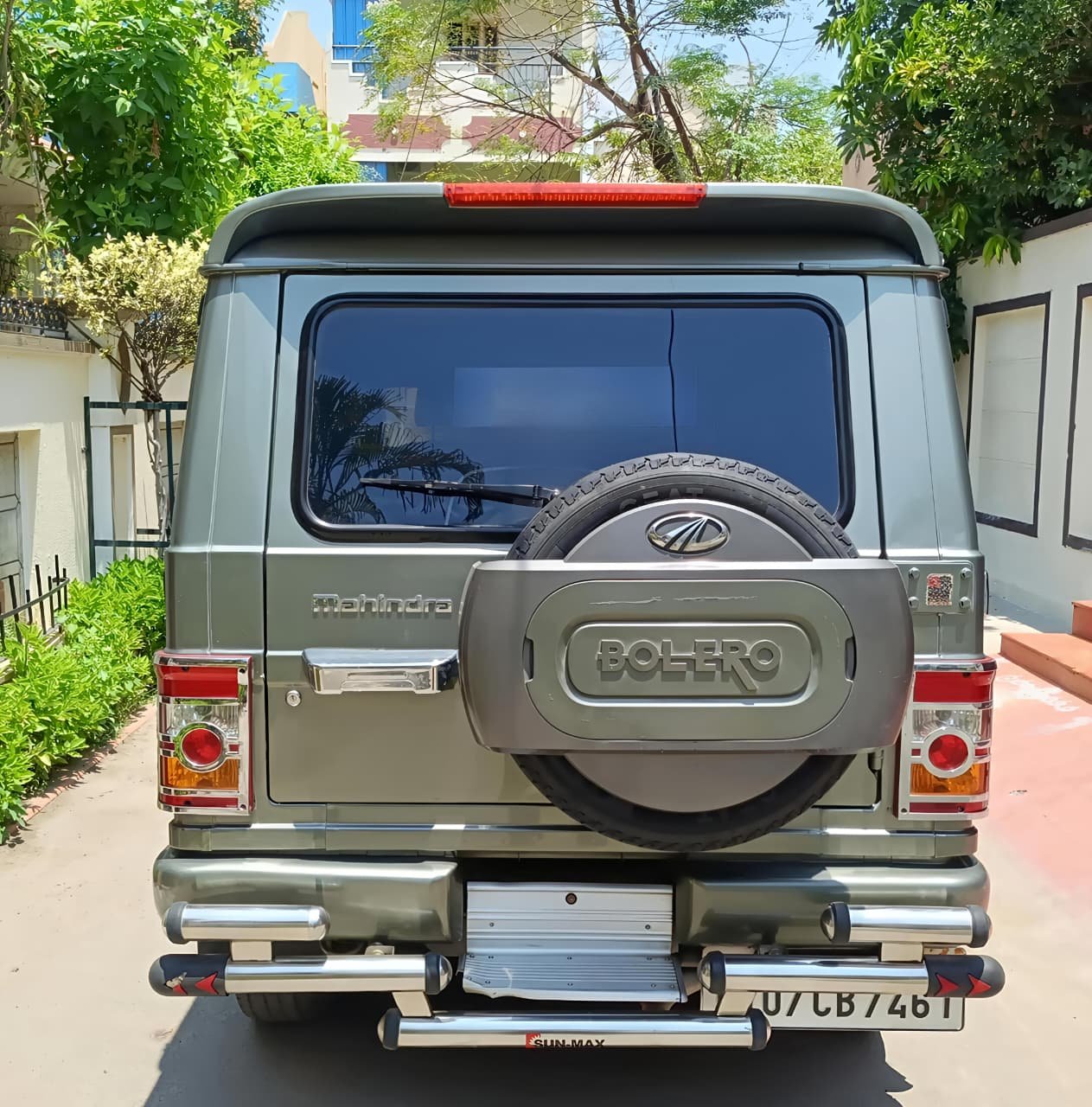 Mahindra Bolero Power +sle