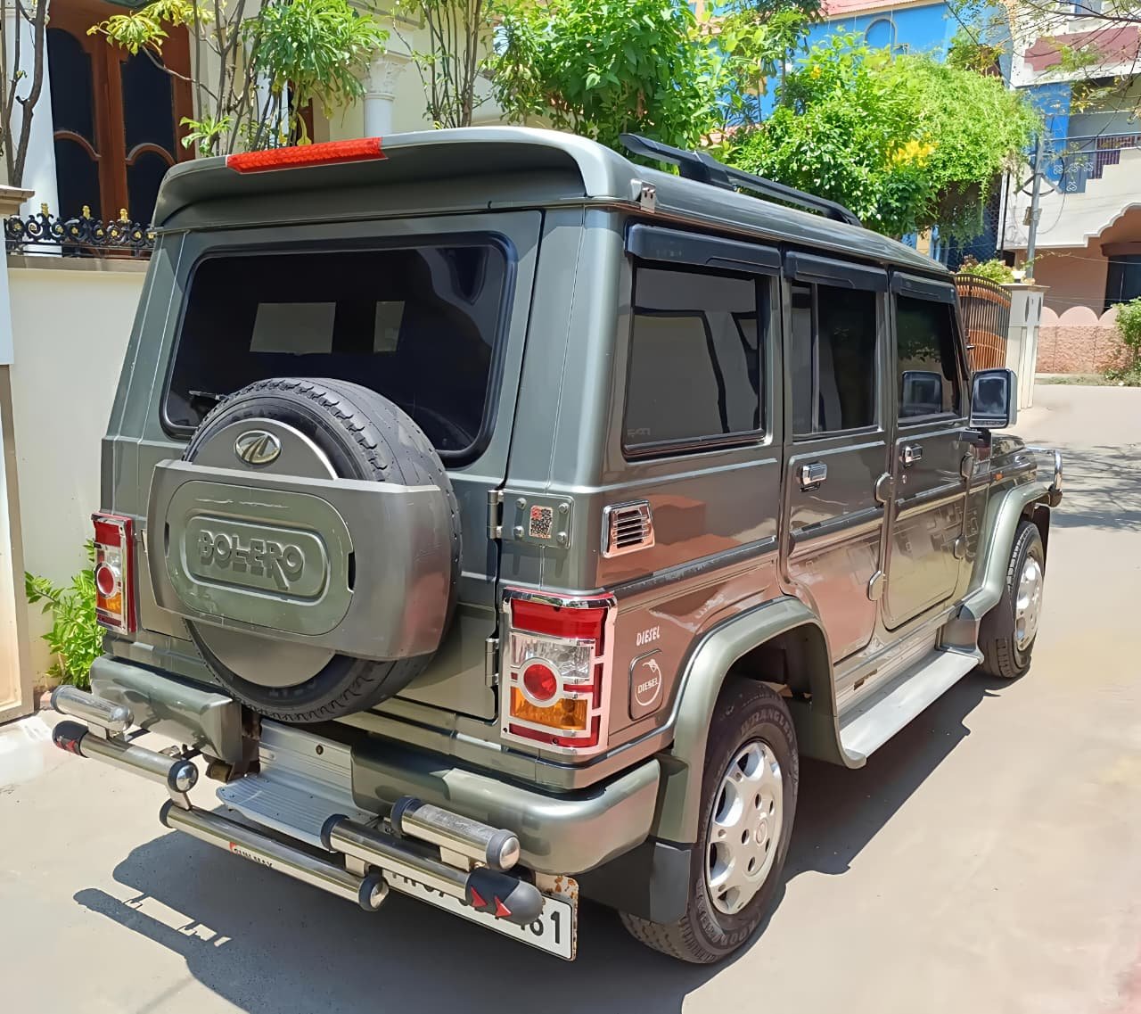 Mahindra Bolero Power +sle