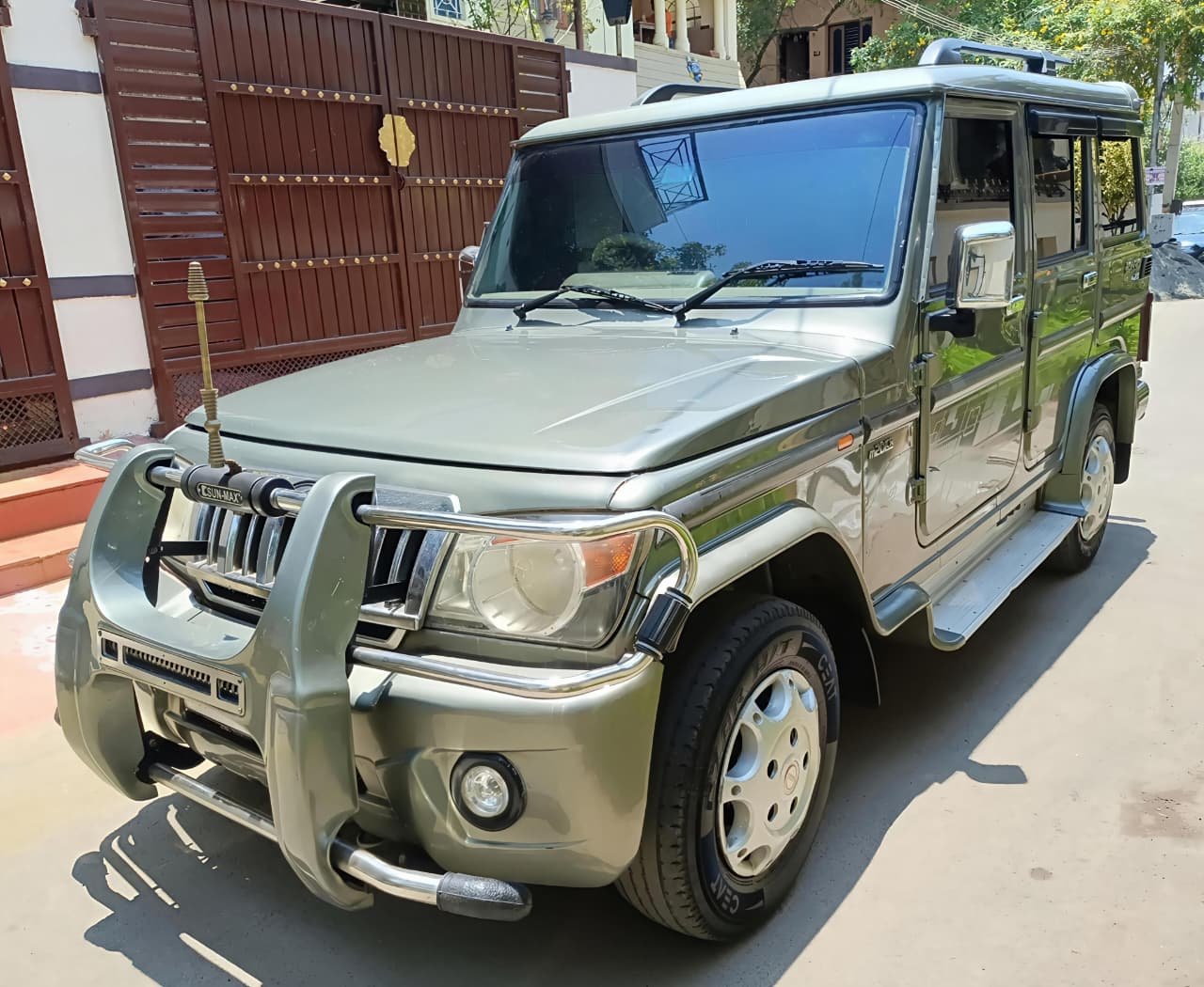 Mahindra Bolero Power +sle