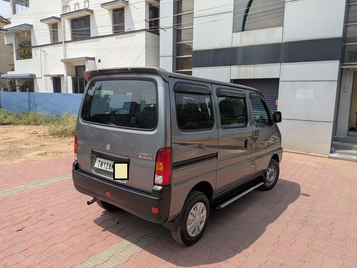 Maruti Suzuki Eeco 5 Seter