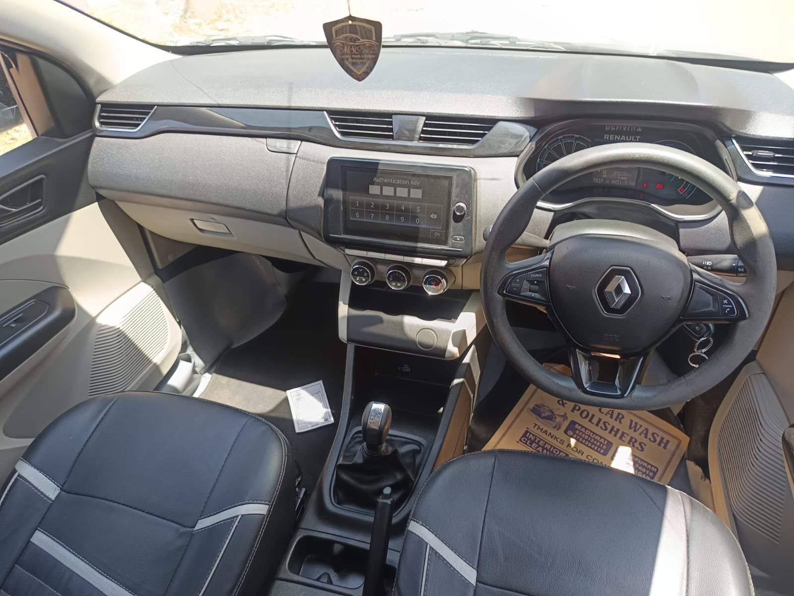 Renault Triber Rxt