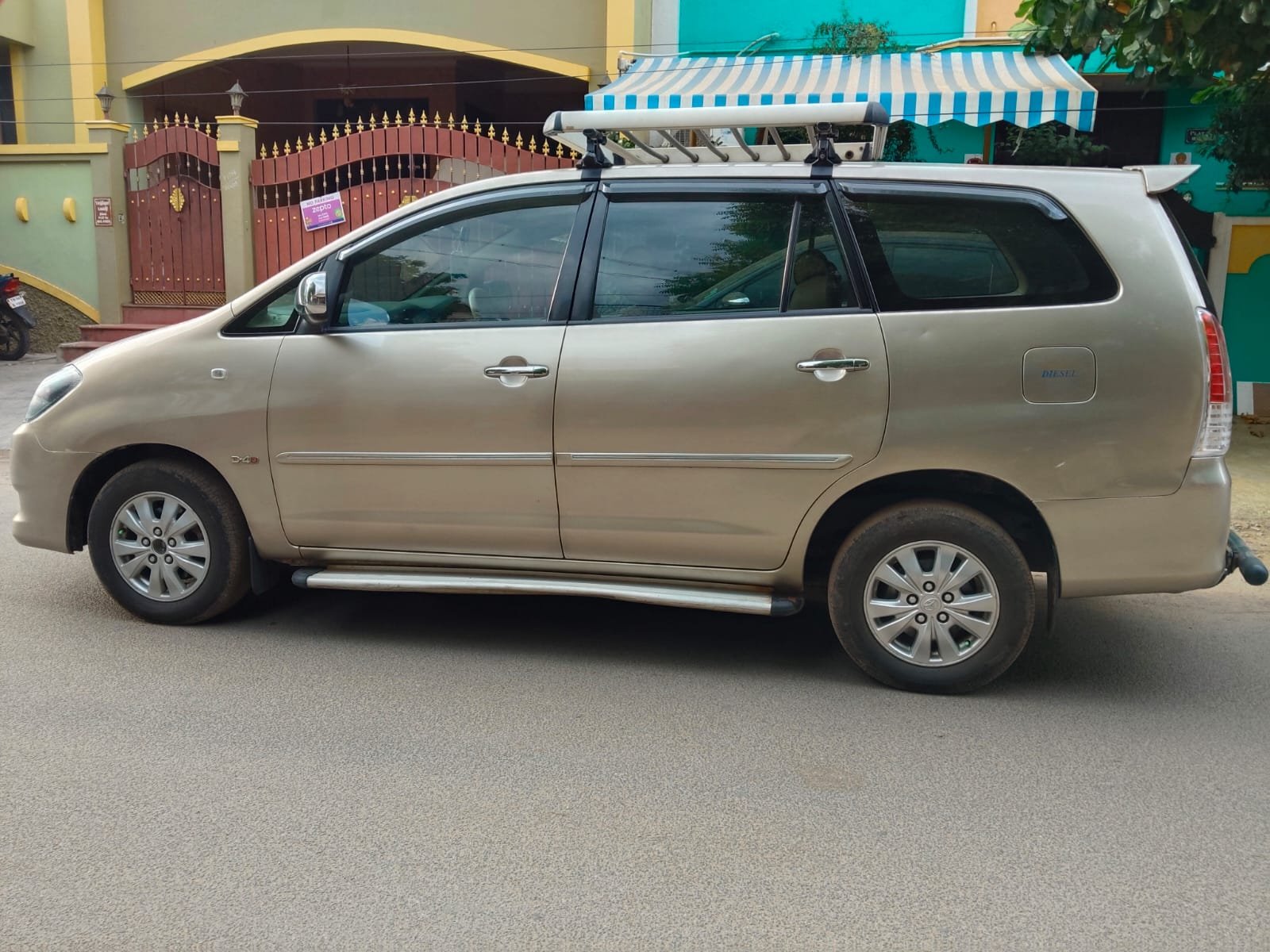 Toyota Innova G