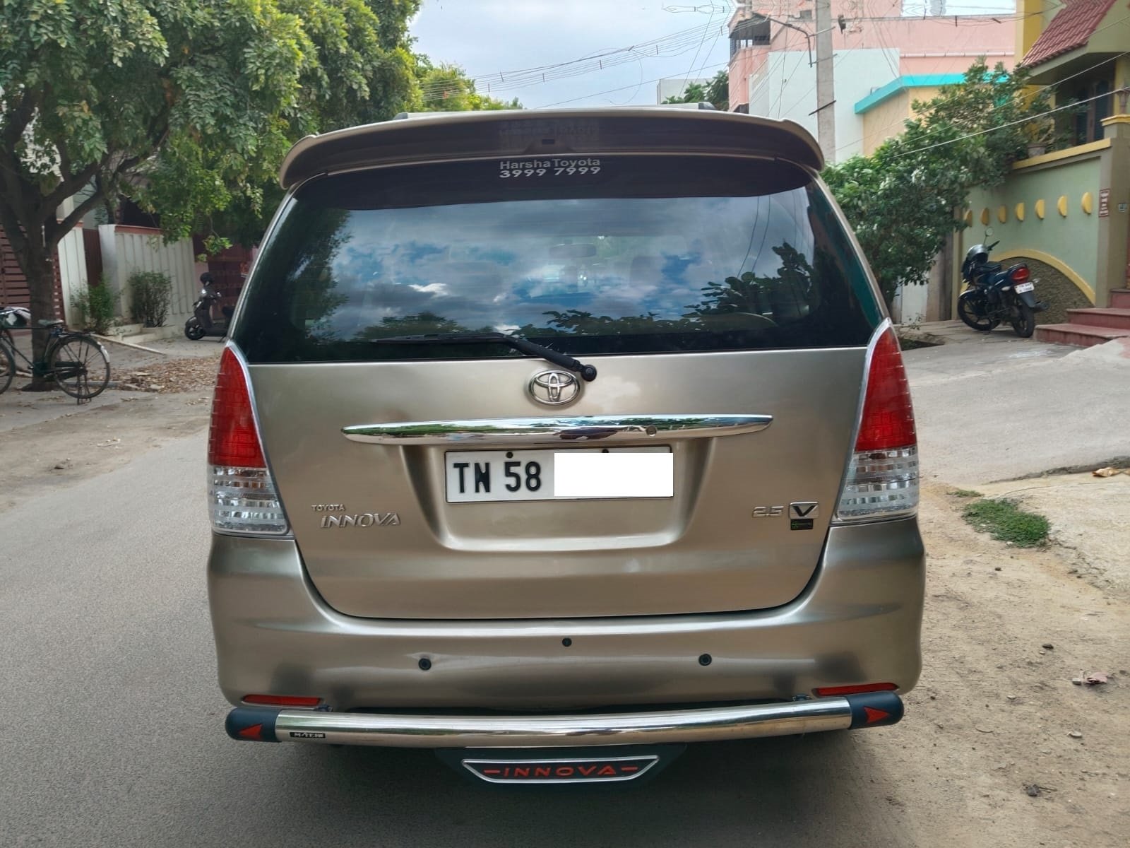 Toyota Innova G